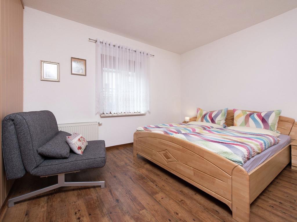 Cozy Apartment In Ore Mountains With Balcony Брайтенбрун Екстериор снимка